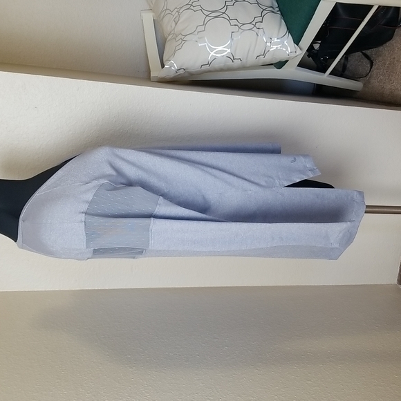 New Lole Gray Long Sleeve Hi Low Hem Lace Top - Picture 4 of 10